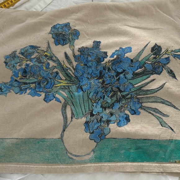 Uniqlo Long-sleeved Graphic Tee - Van Gogh graphic. Unisex, Size XL. - Picture 7 of 12